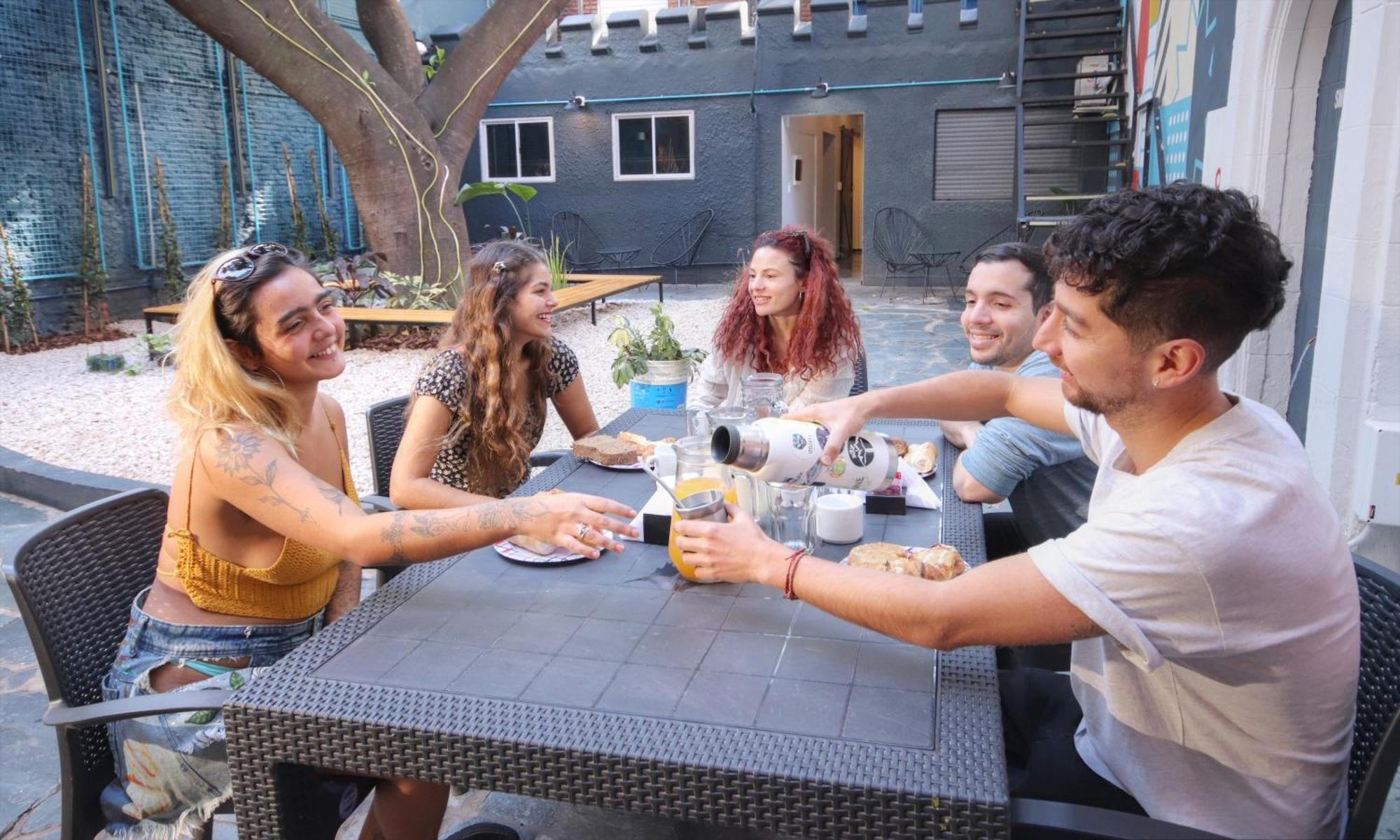 Play Hostel Garden บัวโนสไอเรส ภายนอก รูปภาพ